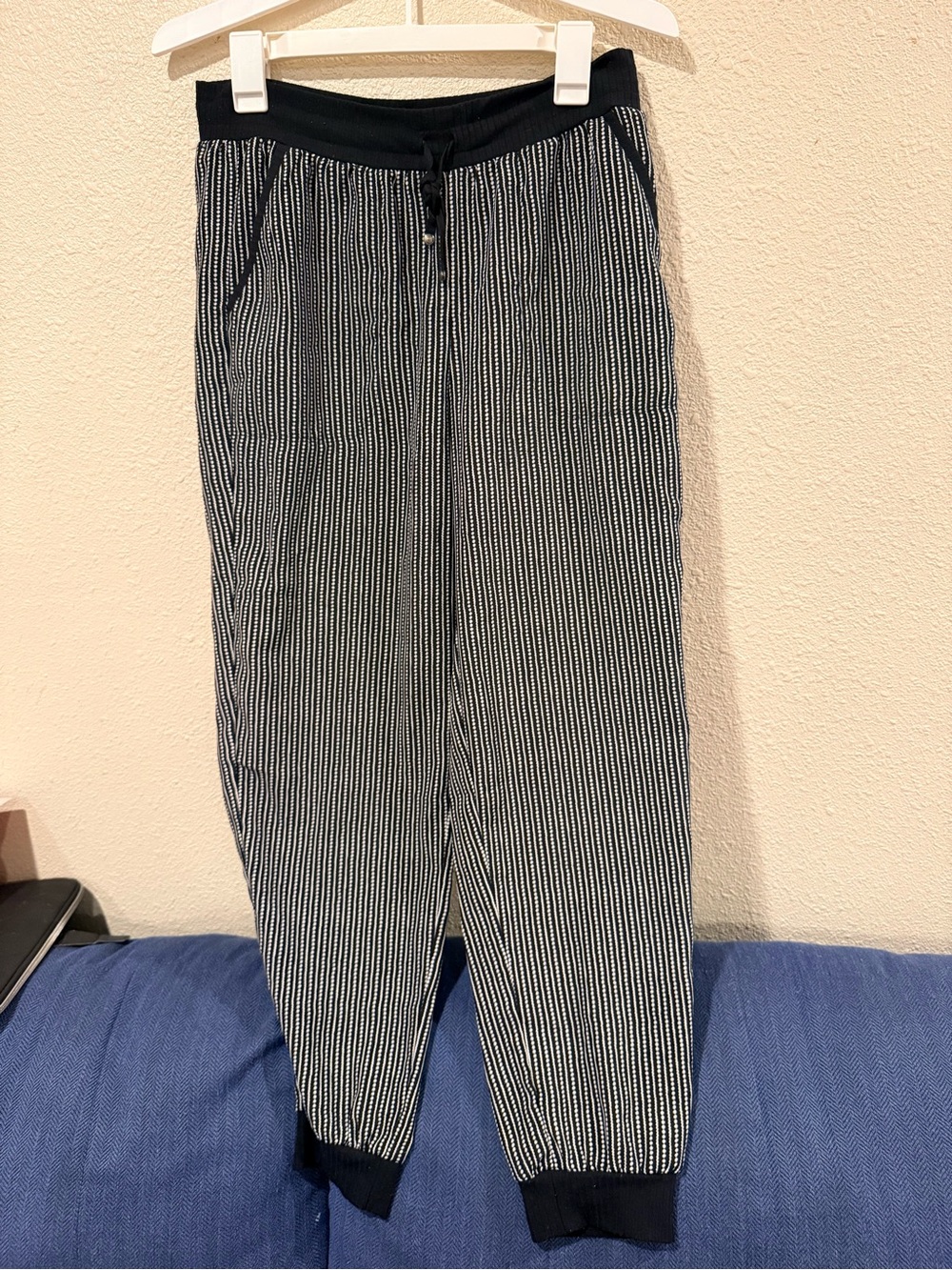Max Studio Black and White Vertical Stripe Joggers